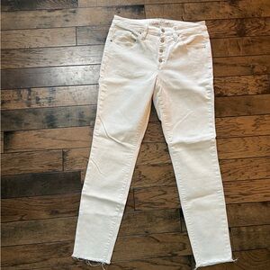 Levi's White Jeans Distressed Ankle Length Raw Hem Size 8/29